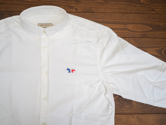 メゾンキツネのオックスフォードボタンダウンシャツが最高だったので白 